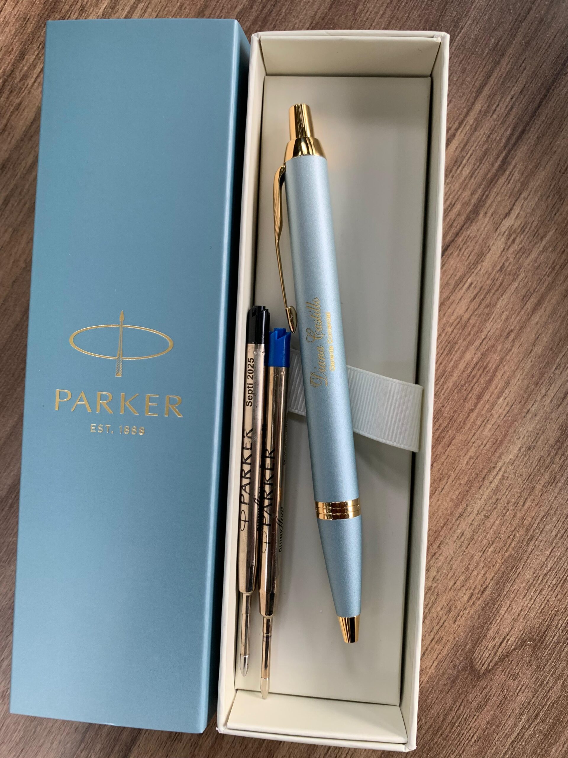 BOLIGRAFO PARKER IM CELESTE RETRACTIL - incluye personalización en laser - Image 3