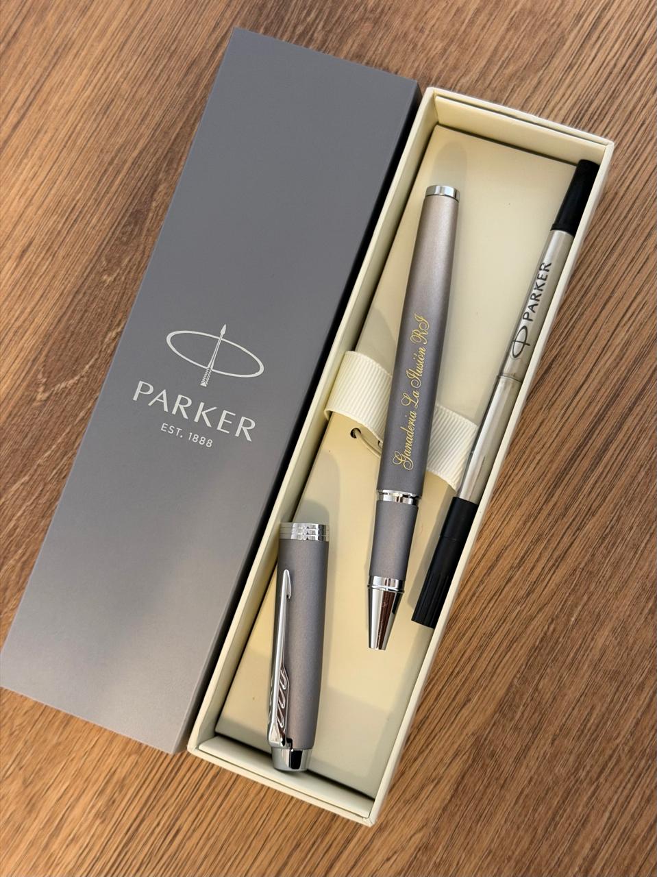 ROLLER PARKER PREMIUM GRIS -Incluye personalización en laser - Image 3